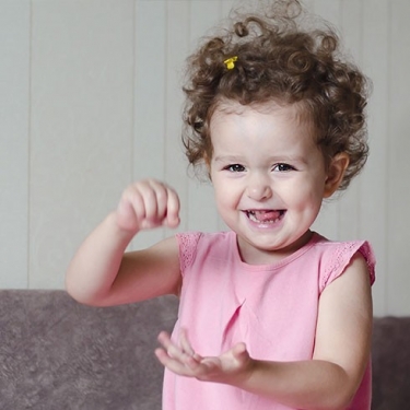 Langue des signes bébé
