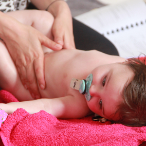 Atelier de massage bébé à Toulouse à domicile